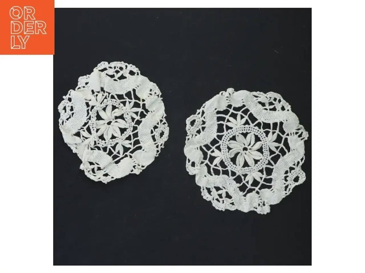 Billede 1 - Hæklede bordskånere (str. Ø 11,5 cm)