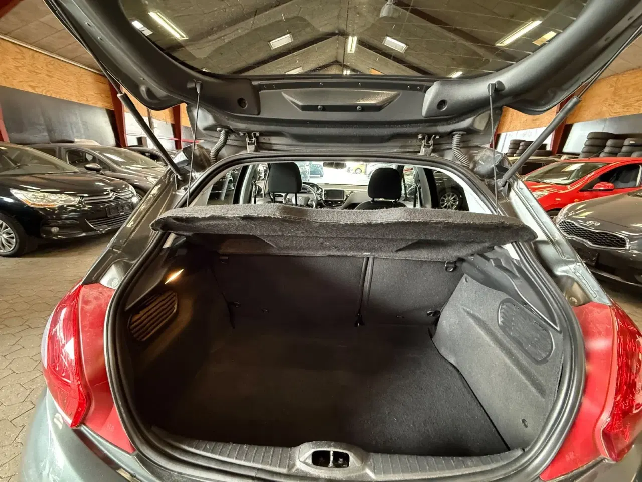 Billede 9 - Peugeot 208 1,2 VTi 82 Supreme Sky