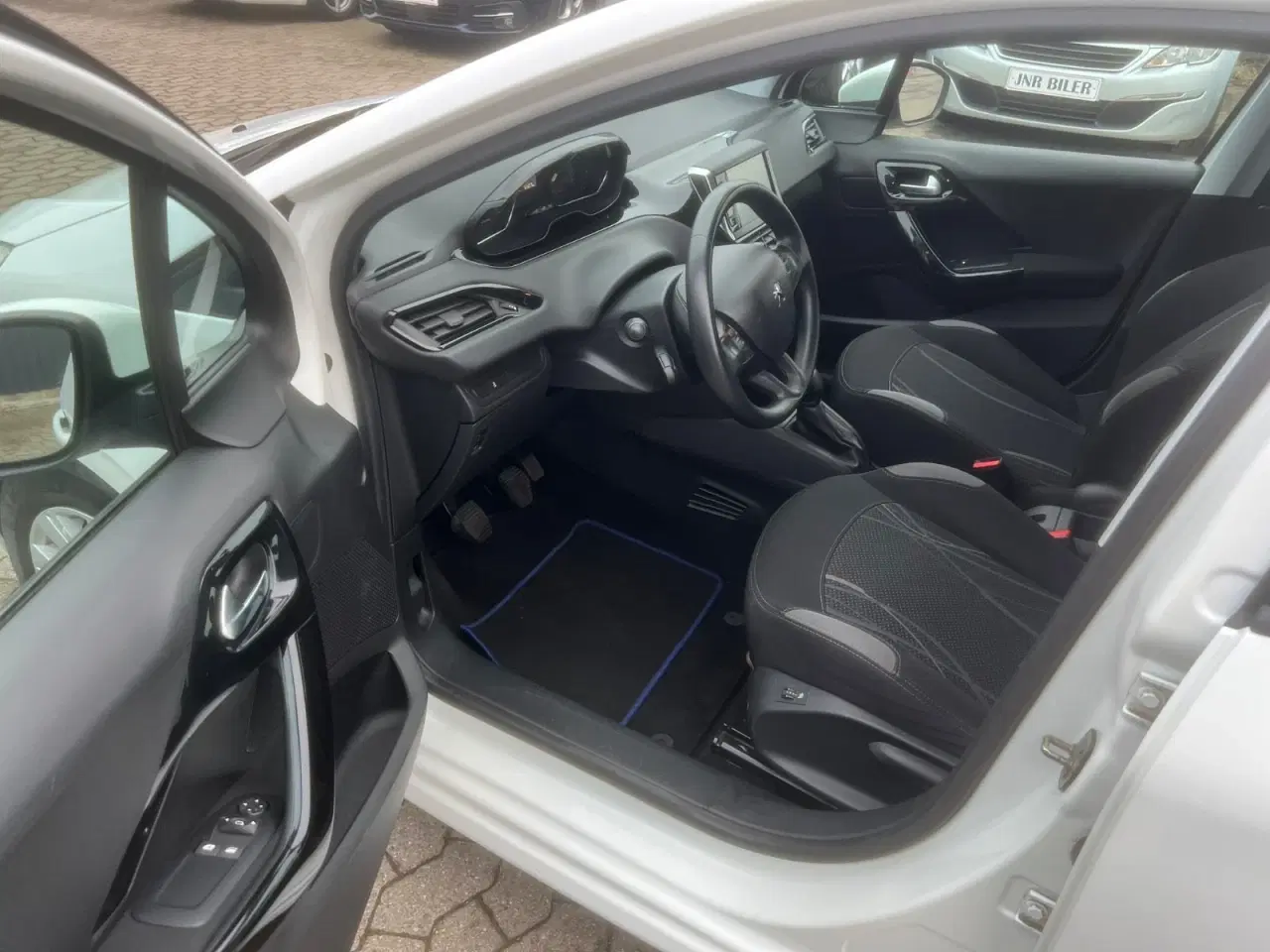 Billede 5 - Peugeot 208 1,2 VTi Style