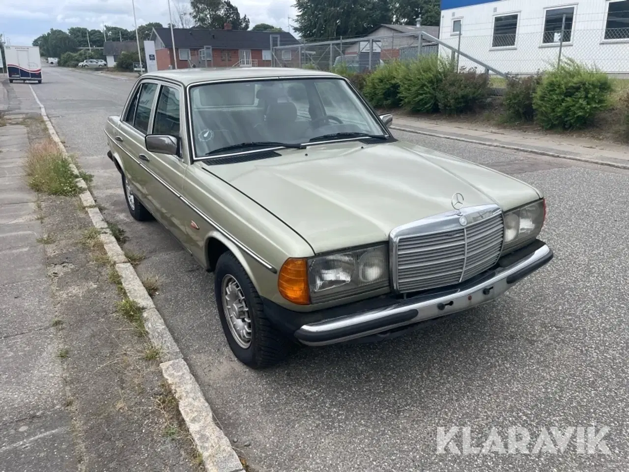 Billede 3 - Veteranbil Mercedes-Benz 230S