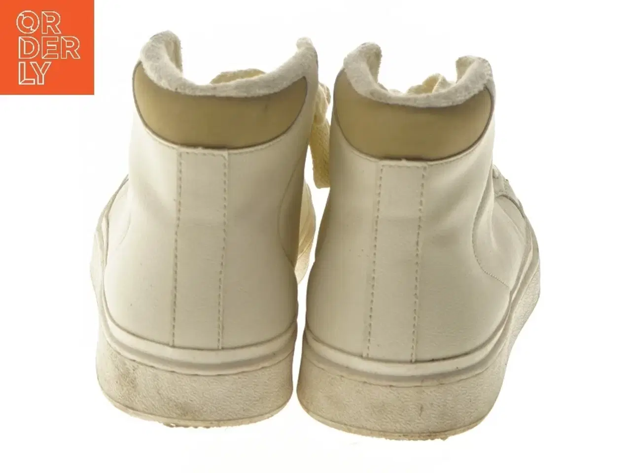 Billede 3 - Hvide hi-top sneakers fra Zara (str. 41 )