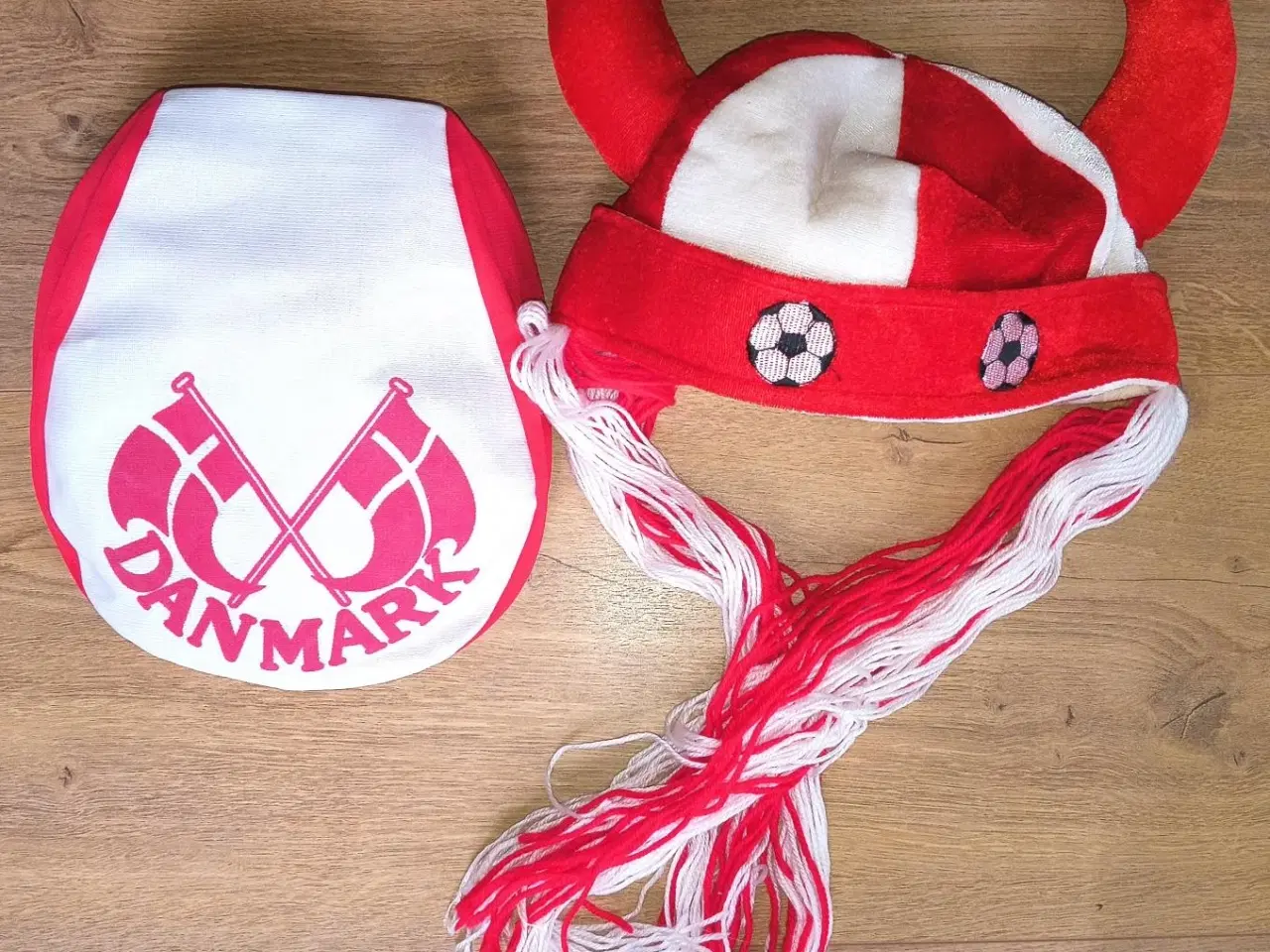 Billede 2 - NYT DANMARK FAN SÆT, SIXPENCE OG VIKINGE HAT