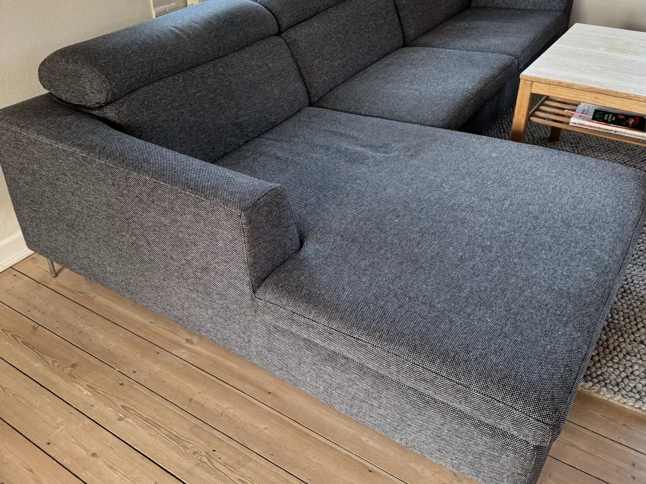 Billede 1 - Sofa med fast puf/chaiselong
