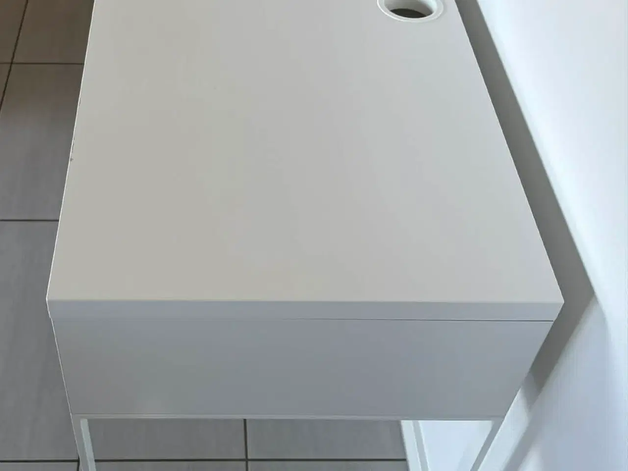 Billede 9 - IKEA Micke skrivebord 105x50 cm