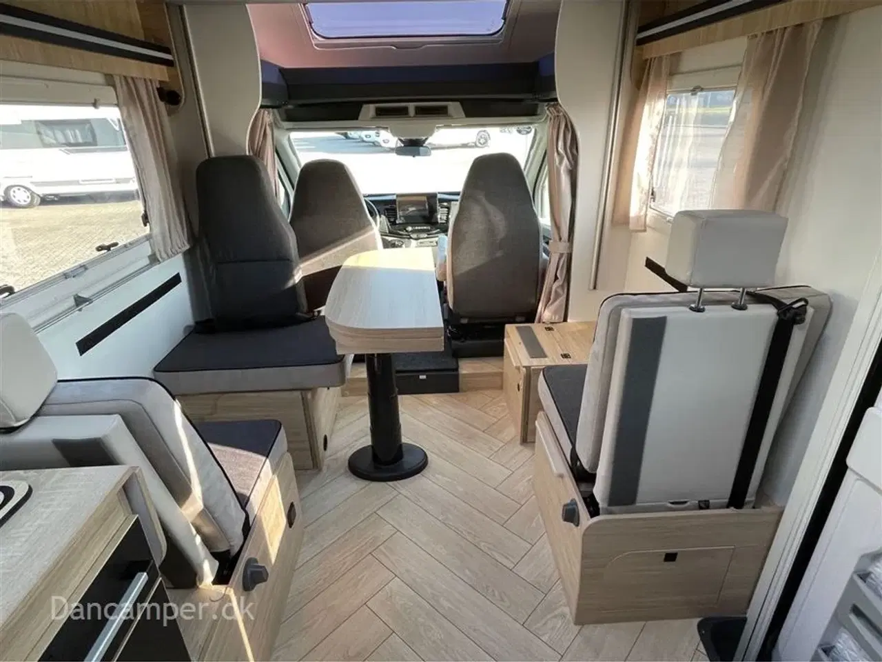 Billede 24 - 2026 - Chausson 720 Chausson 720 Titanium Line, 165 Hk, 8-trins aut.gear, adaptiv fartpilot