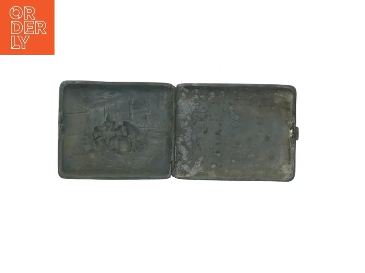 Billede 2 - Antik metal dåse med motiv (str. 10x8 cm)