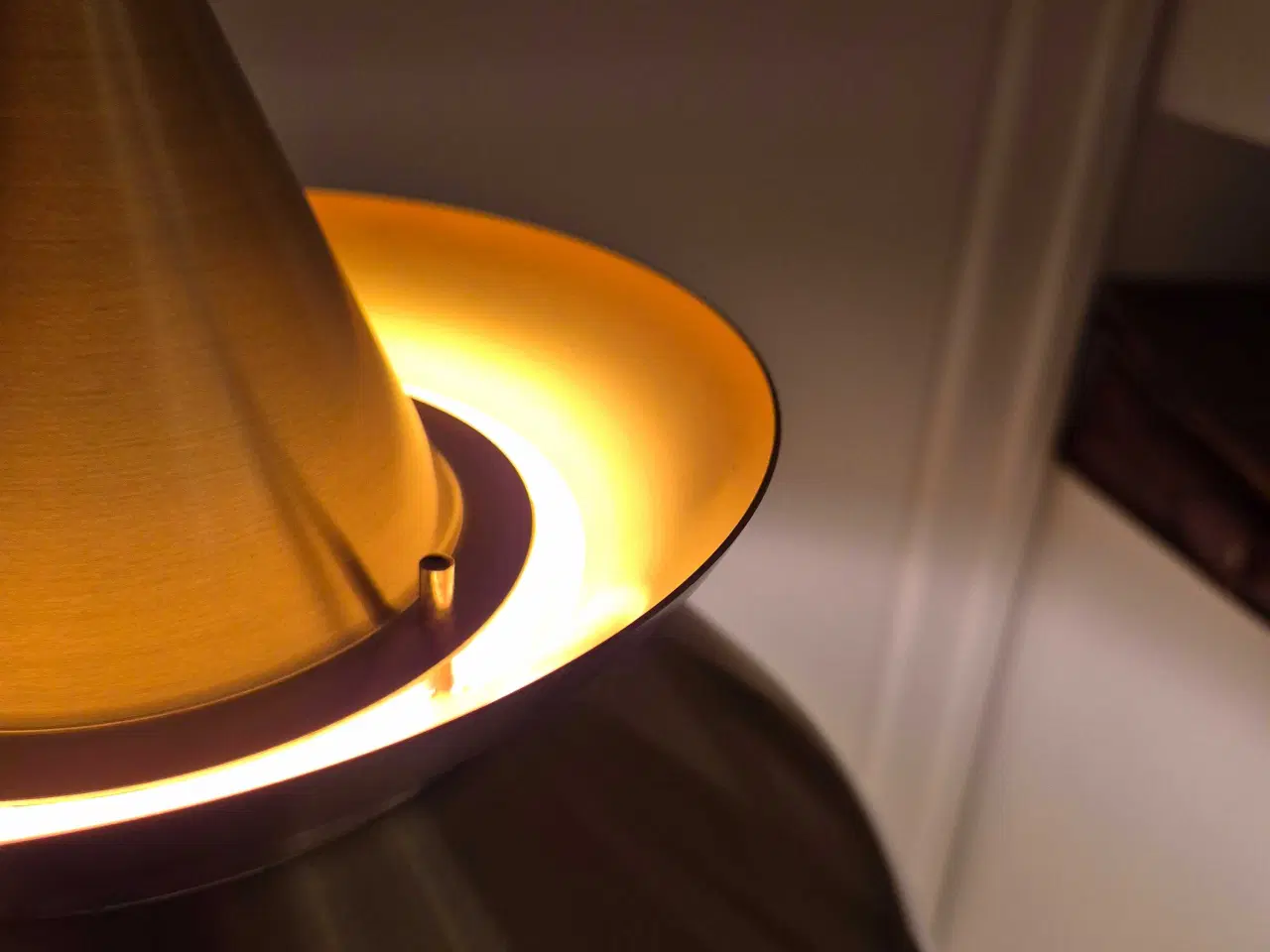 Billede 4 - Messinglampe med karrygul kontrastfarve