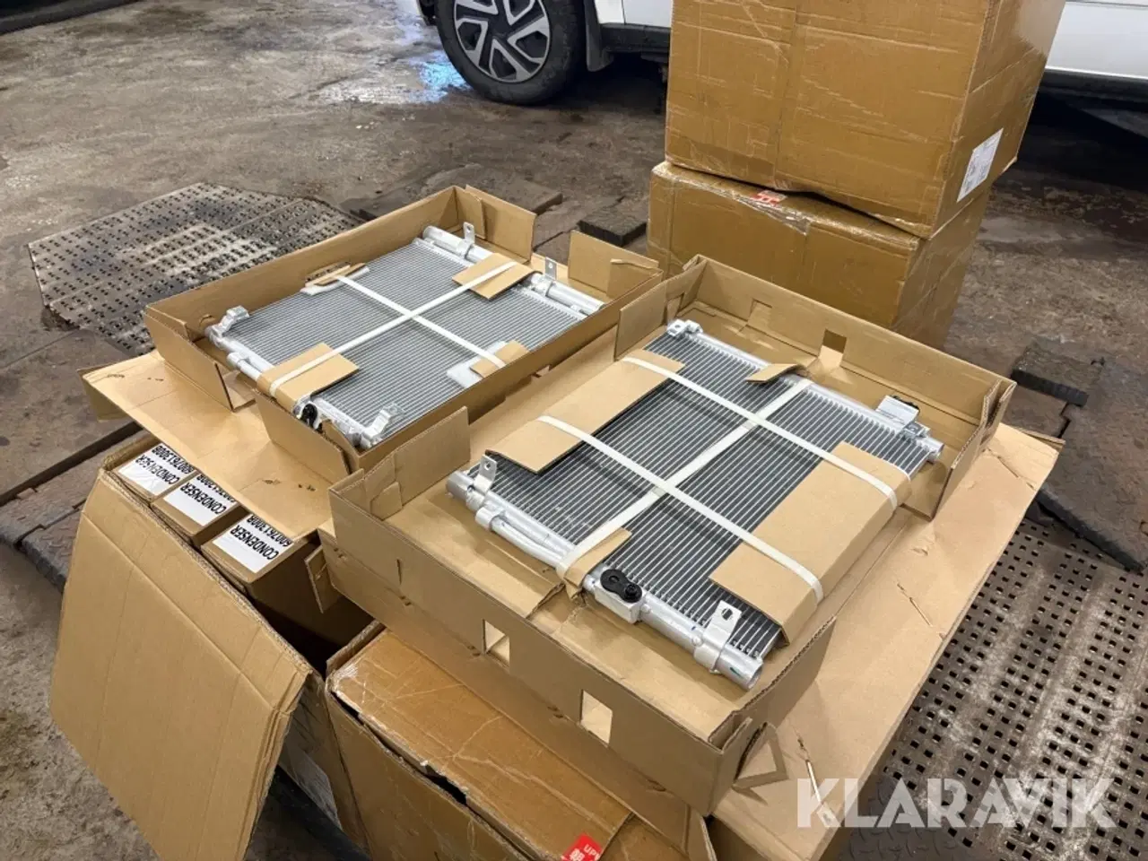 Billede 3 - Aircondition kondensere til Tesla model S, 5 sæt