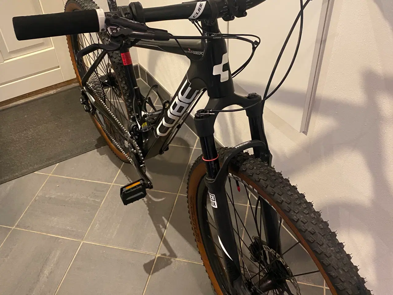 Billede 4 -  Cube REACTION GTC ONE carbon´n´white XT Di2 2x11 