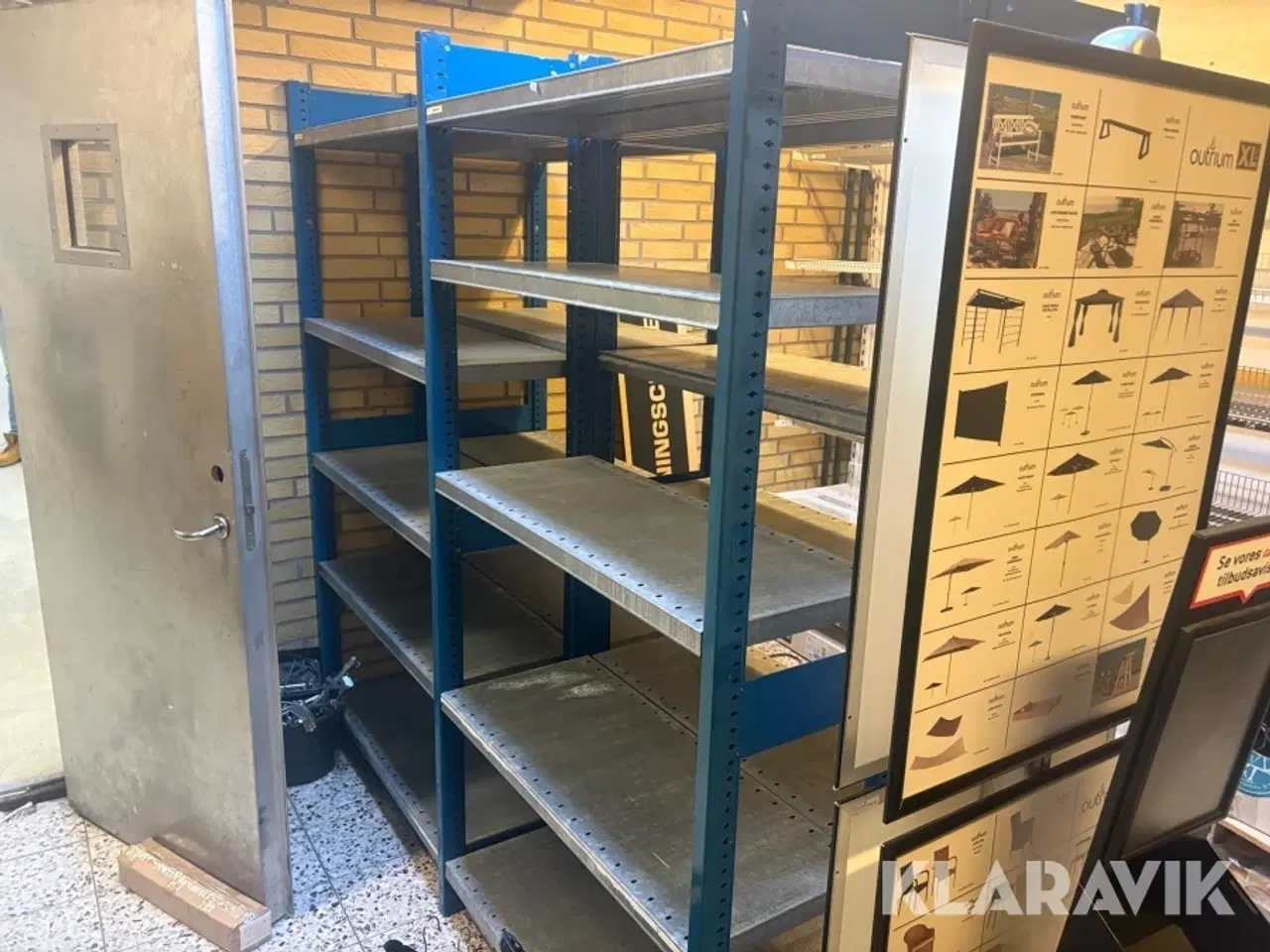 Billede 2 - Reoler - 17 ens sektioner, 36 hylder i alt