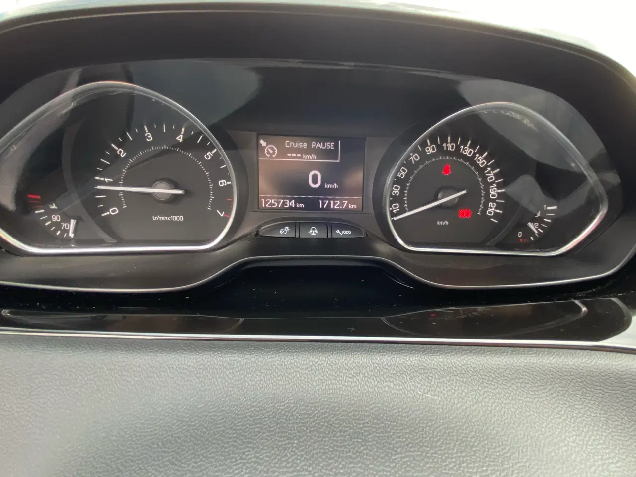 Billede 9 - Peugeot 208 1,2 VTi Allure 82HK 5d