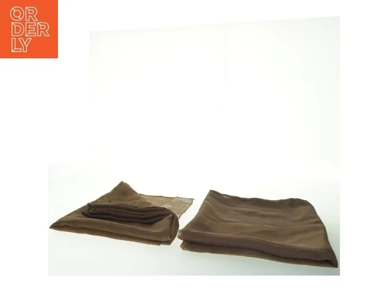 Billede 3 - Brune smalle gardiner eller bordløbere i stof (str. 220 x 65 cm)
