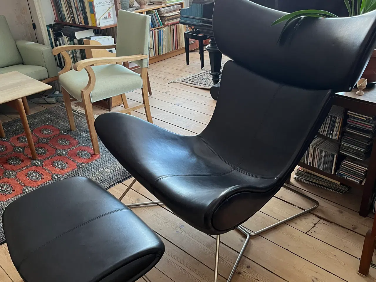 Billede 1 - BoConcept Imola lænestol og fodskammel