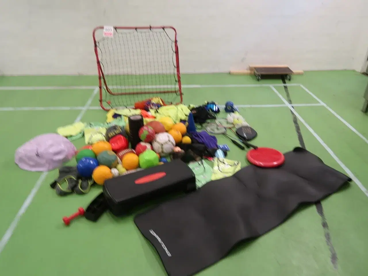 Billede 1 - Diverse dele til gymnastikhal