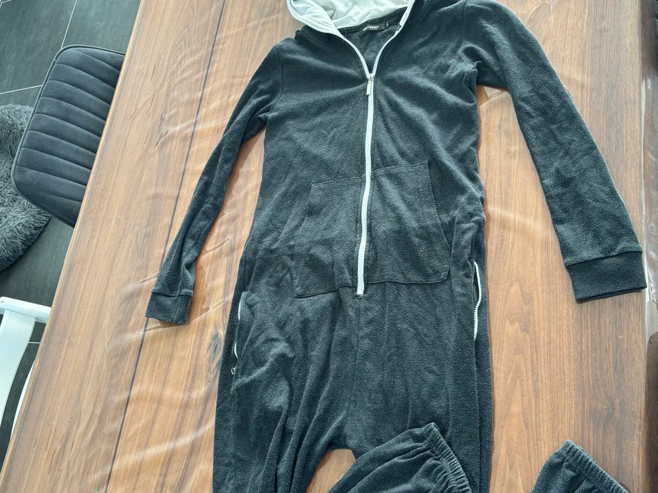 Billede 3 - Heldragt str M/L