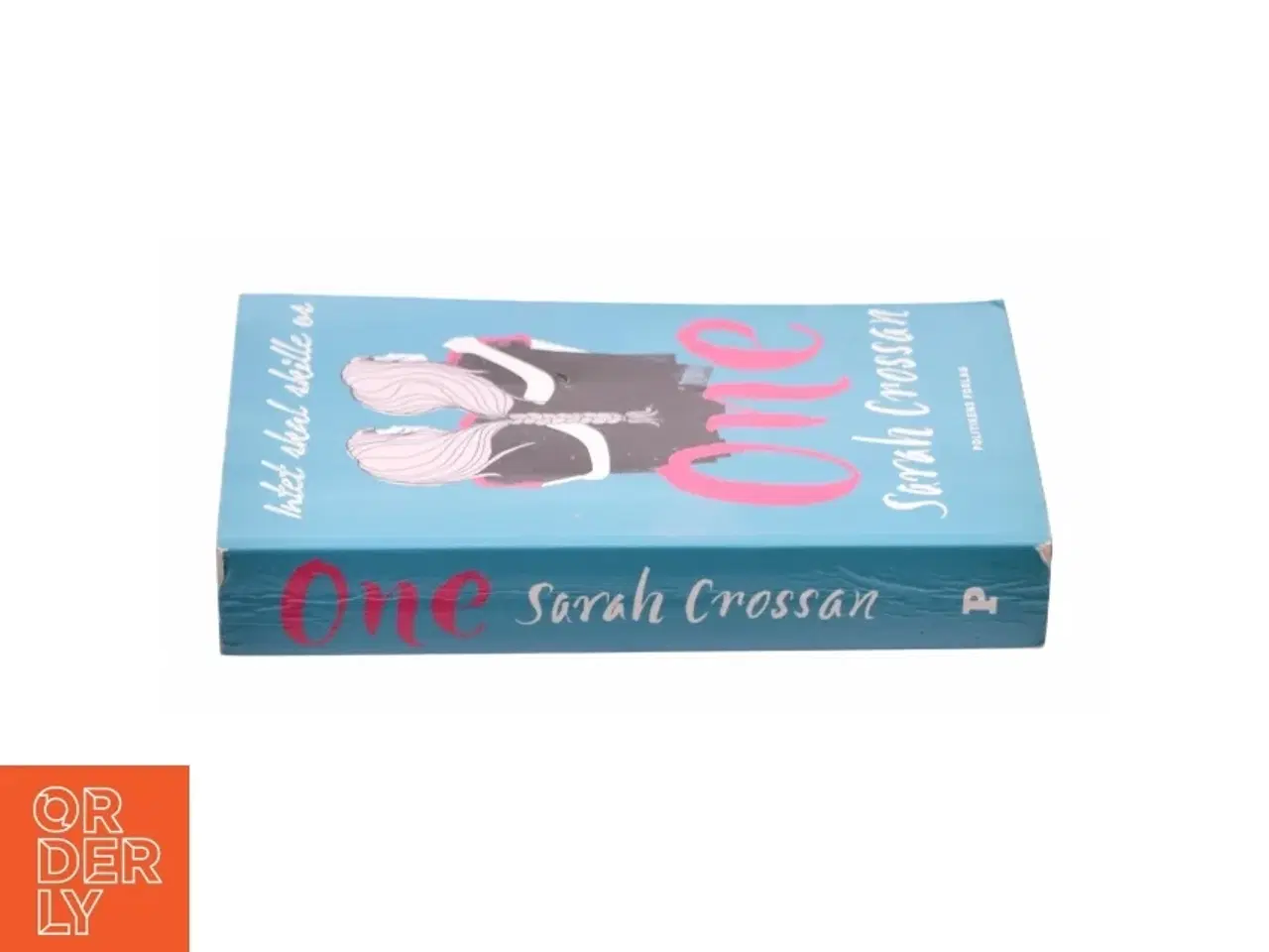 Billede 3 - One af Sarah Crossan (Bog)