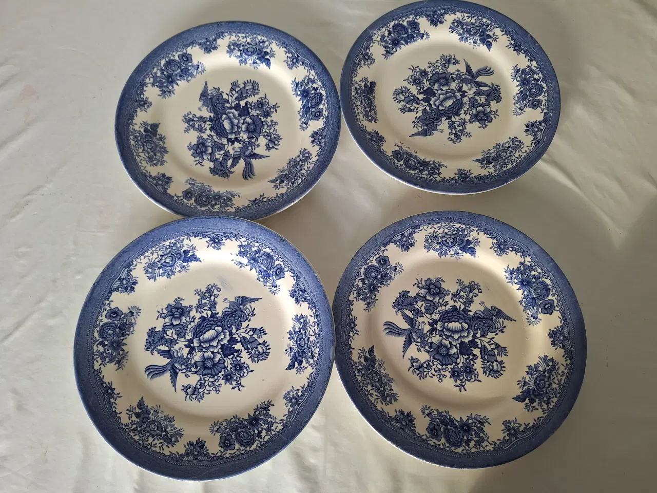 Billede 1 - Tallerkener