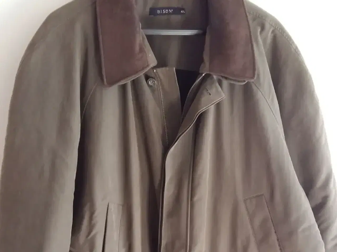 Billede 1 - Bison  /vinter jakke  + frakke