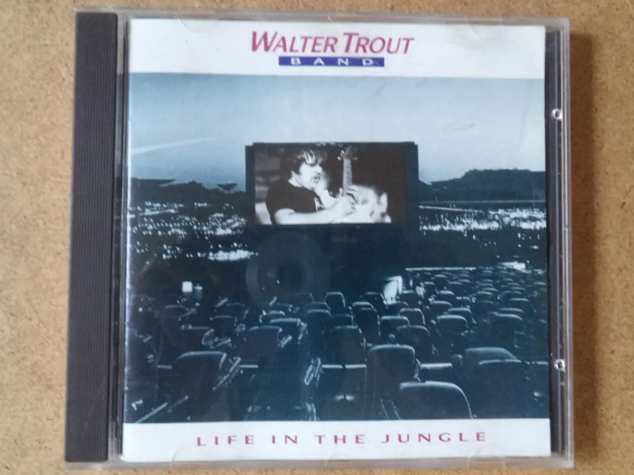 Billede 1 - Walter Trout Band * Life In The Jungle (prd 70202)