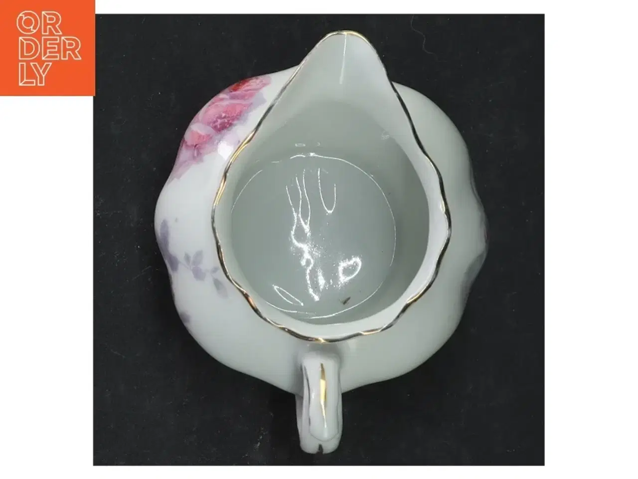 Billede 2 - Porcelænsflødekande med blomstermotiv (str. 7,5x9 cm)