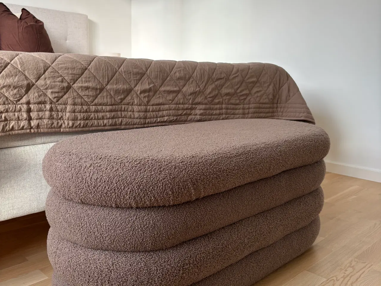 Billede 1 - Brun opbevarings puff