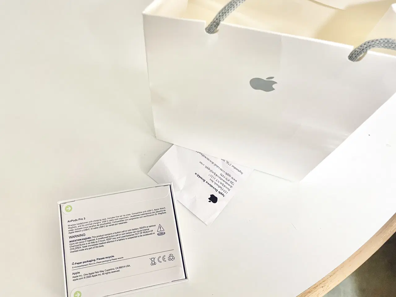 Billede 2 - Helt nye AirPods Pro 3 – Forseglede & Kvittering