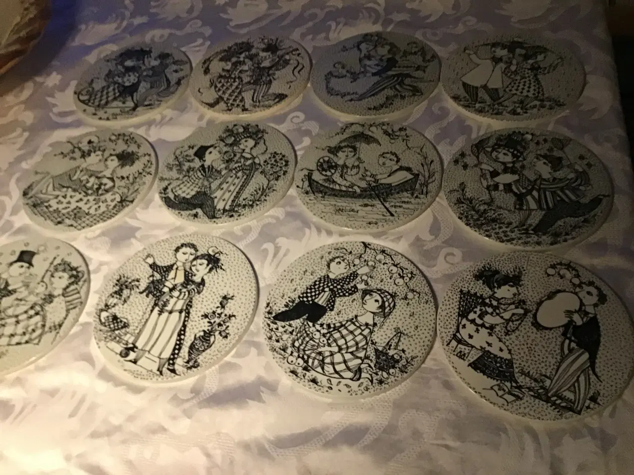 Billede 12 - Bjørn Wiinblad smørebrætter / Sorte