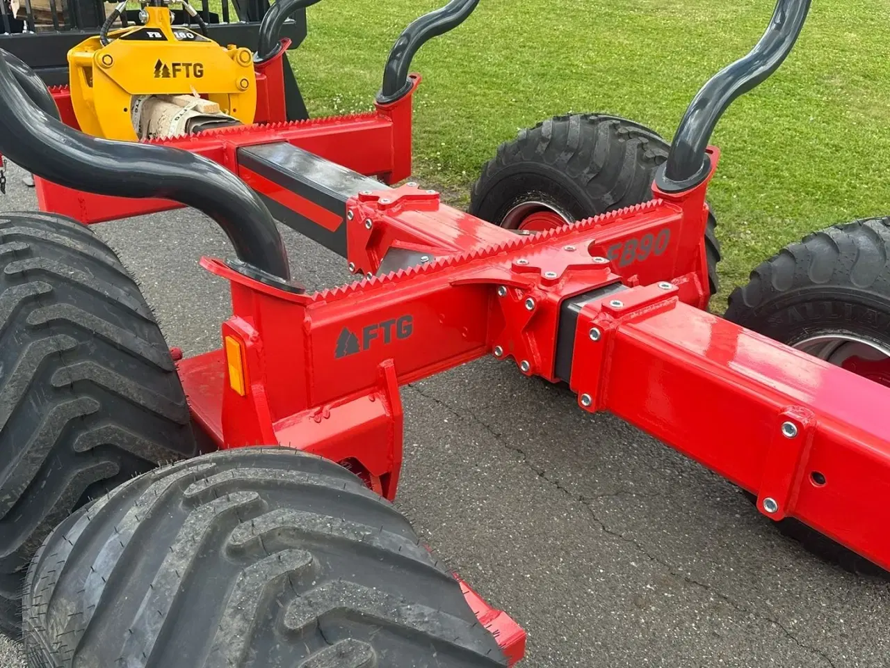 Billede 12 - FTG-Källefall FB90 / FB63Ts FTG FB90 skovvogn med 63m kran