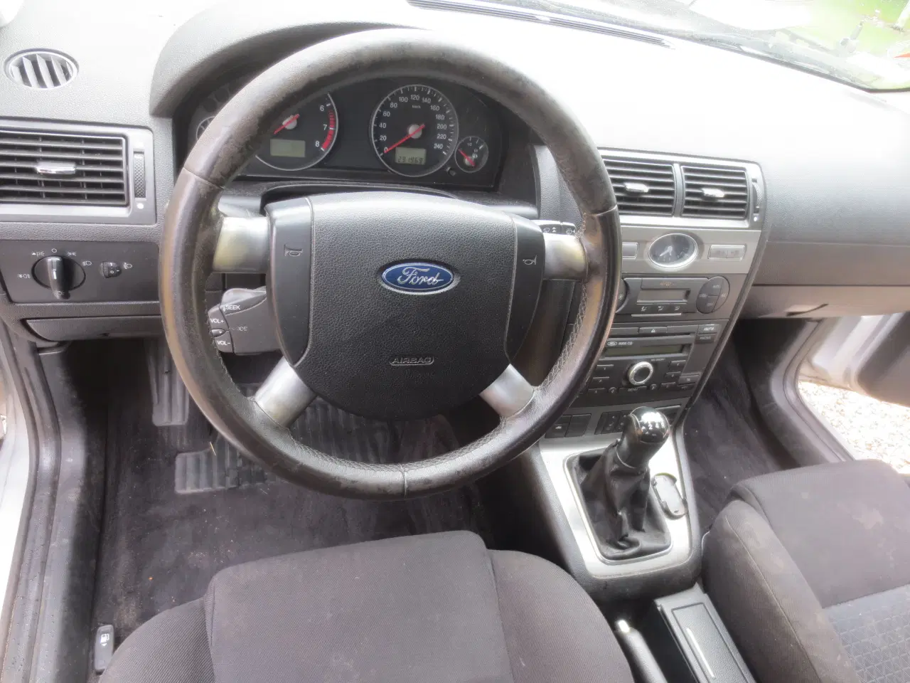 Billede 18 - Ford Mondeo 2.0 i 5 D. Skal synes. 