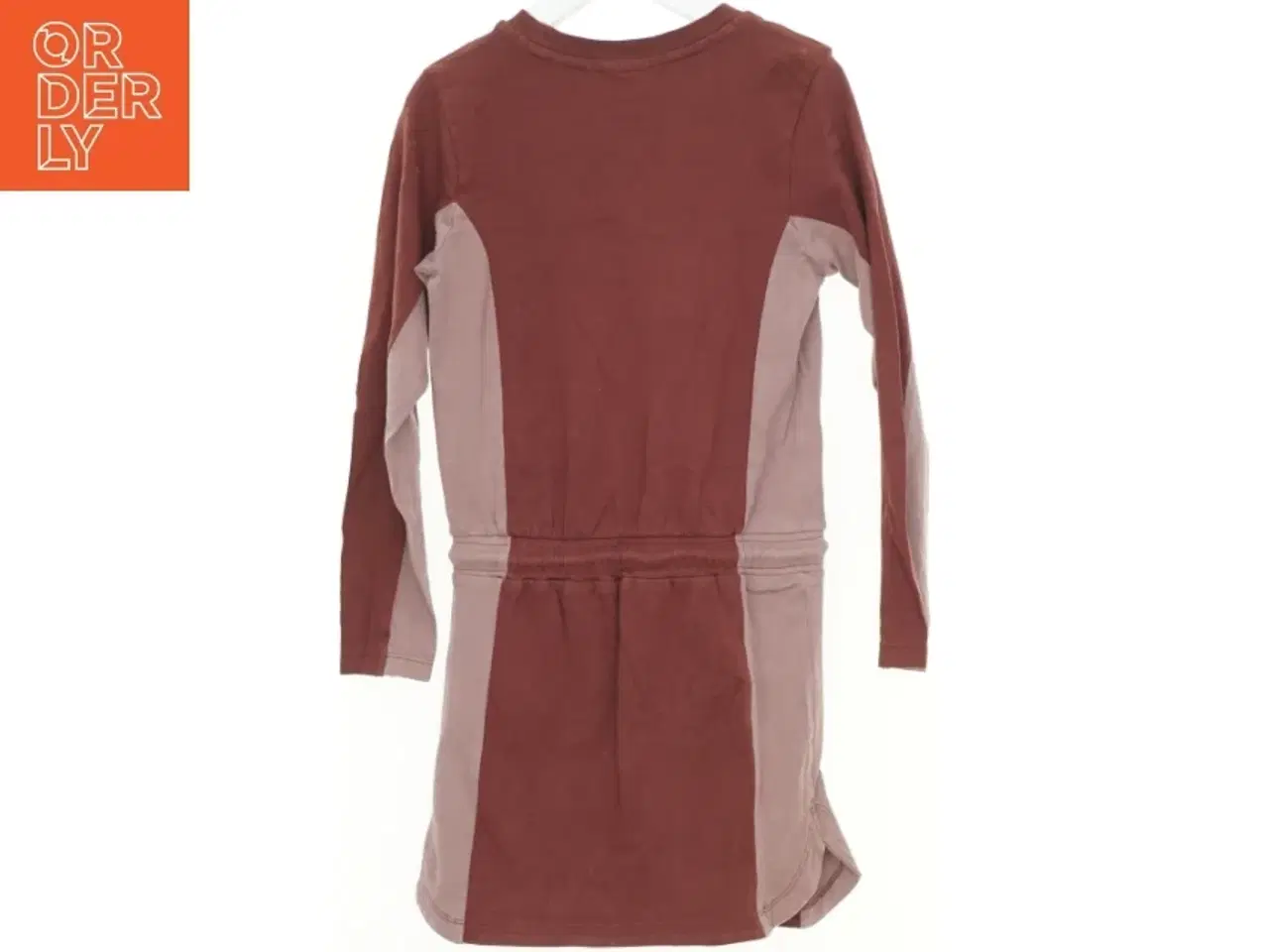 Billede 2 - Kjole fra Hummel (str. 122 cm)