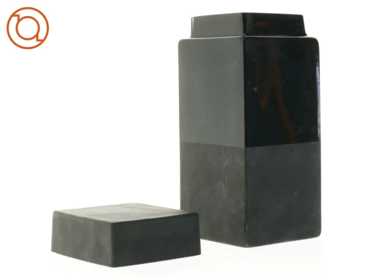 Billede 6 - Sort beholder med låg (str. 19 x 8 cm)