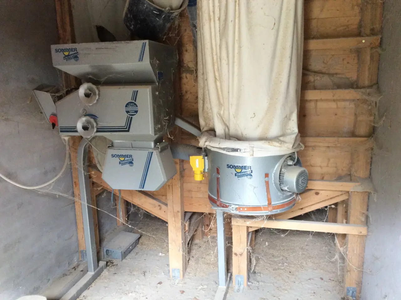 Billede 1 - Kornvalse med støvsuger