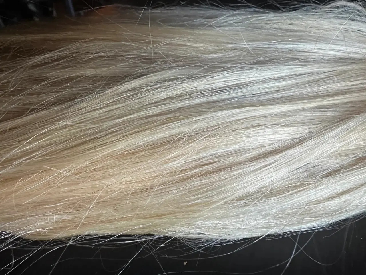 Billede 1 - Ægte beige blond hår, hår extensions 45cm