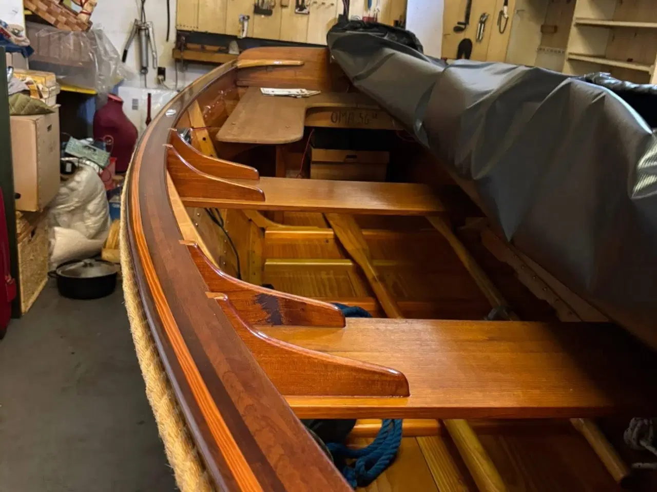 Billede 1 - Smuk og unik træbåd