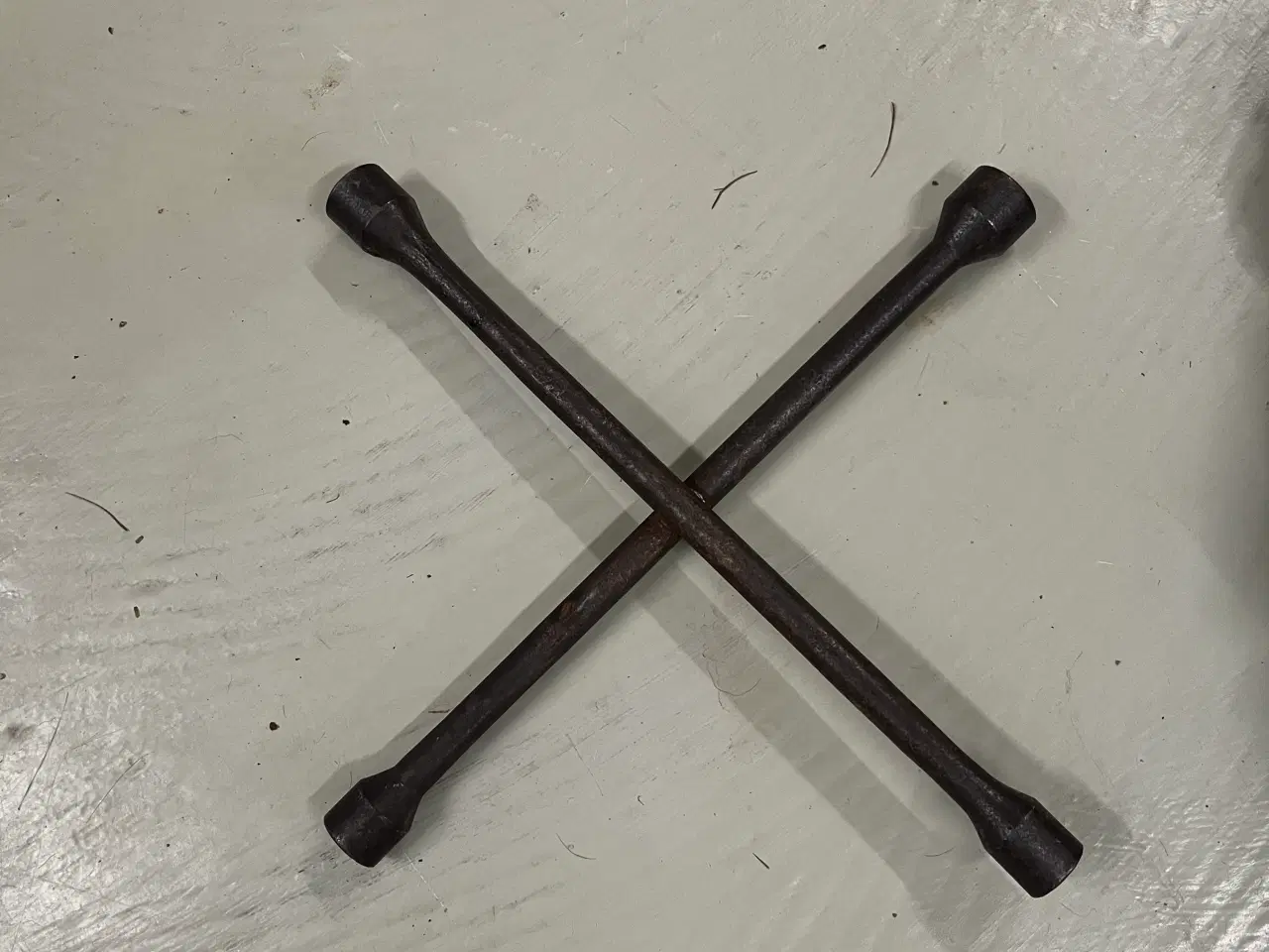 Billede 2 - 1 donkraft og 1 krydsnøgle