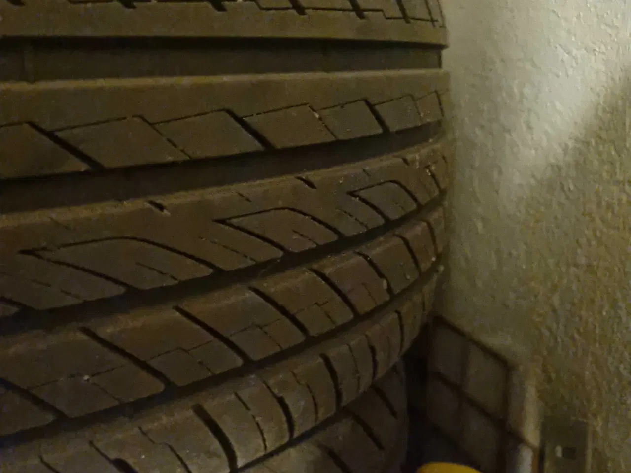 Billede 1 - Sommerdæk 225 55 17 