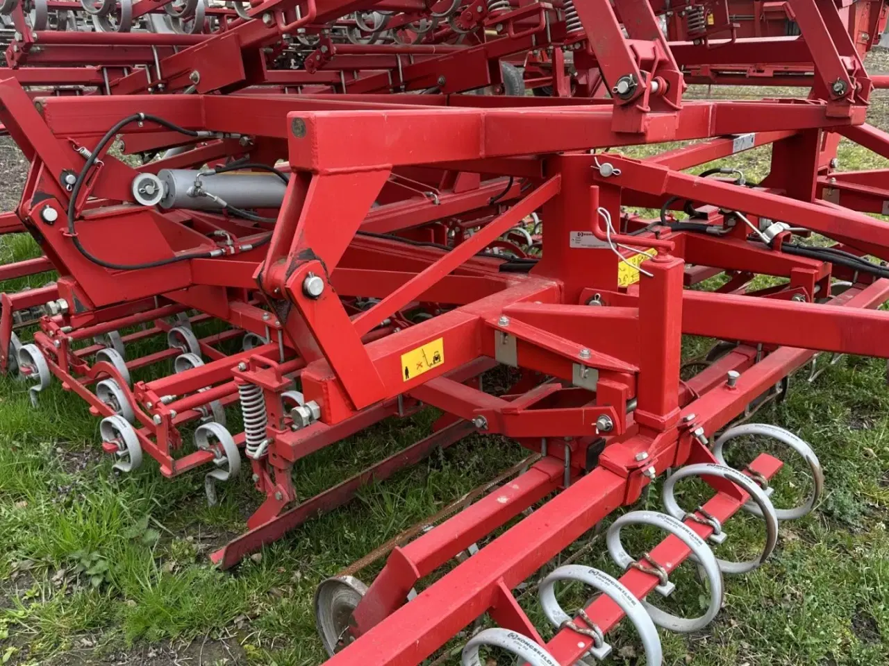 Billede 7 - Kongskilde 7 meter germinator med CROSKILL tromle bagerst. Velegnet til roer, spinat og andre speciel afgrøder.