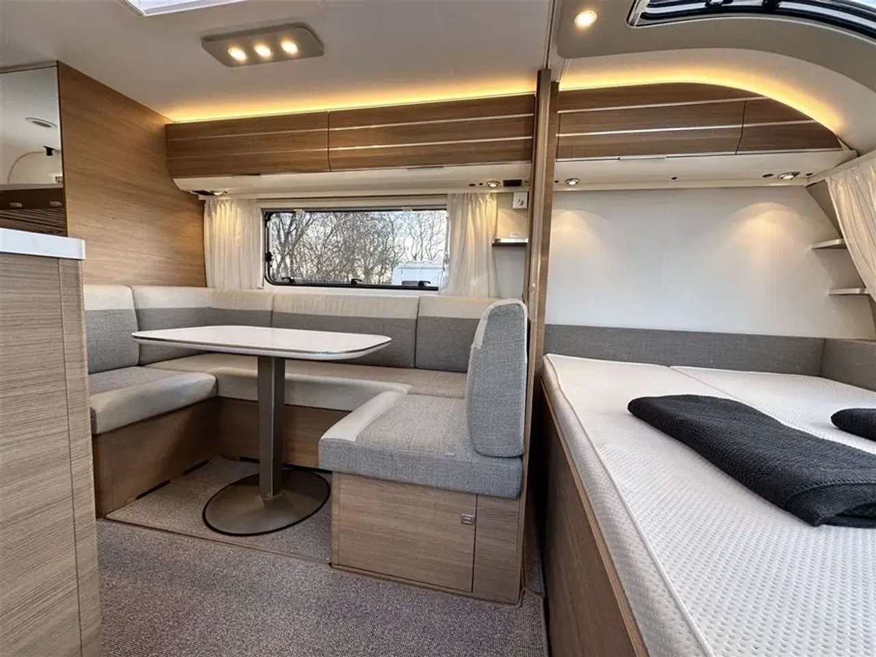 Billede 8 - 2020 - Adria Adora 573 PT Supreme   Super flot køjevogn med 3 Køjer