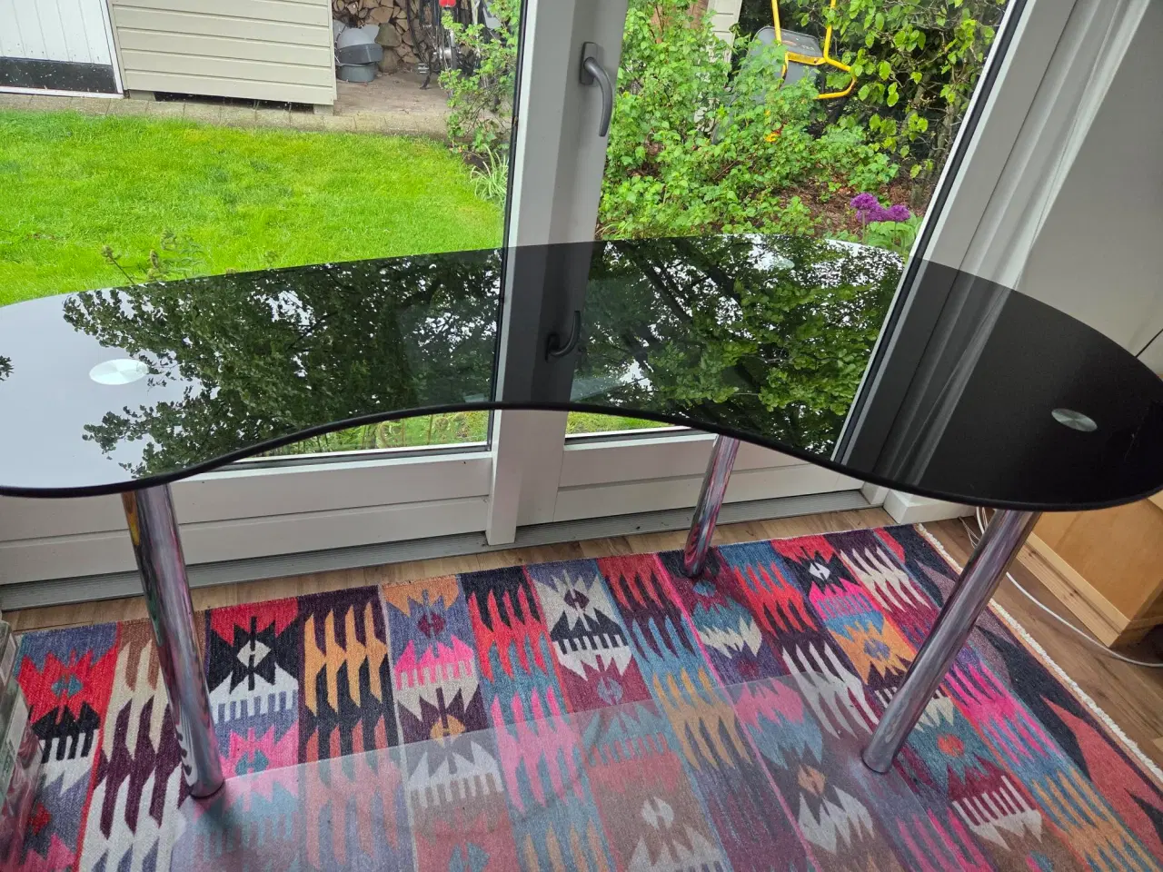 Billede 1 - Flot anderledes glasbord