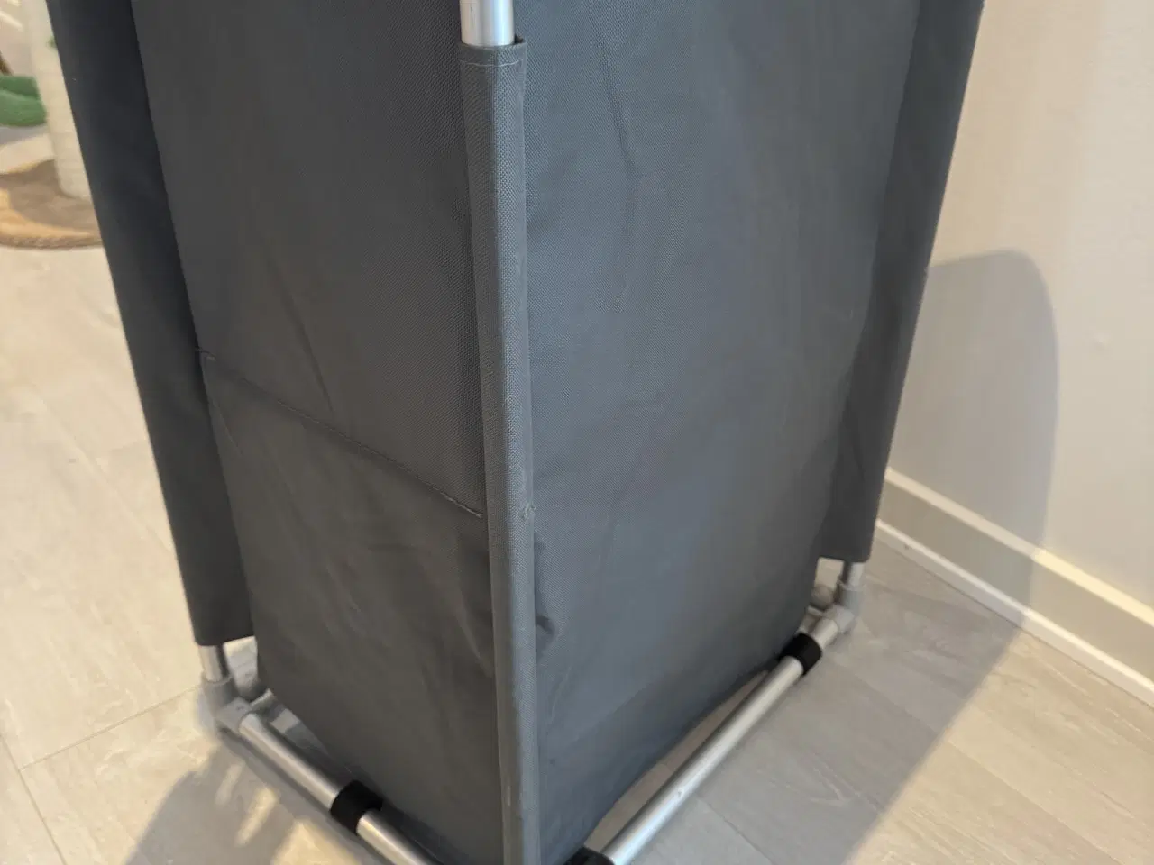 Billede 2 - Lille campingskab