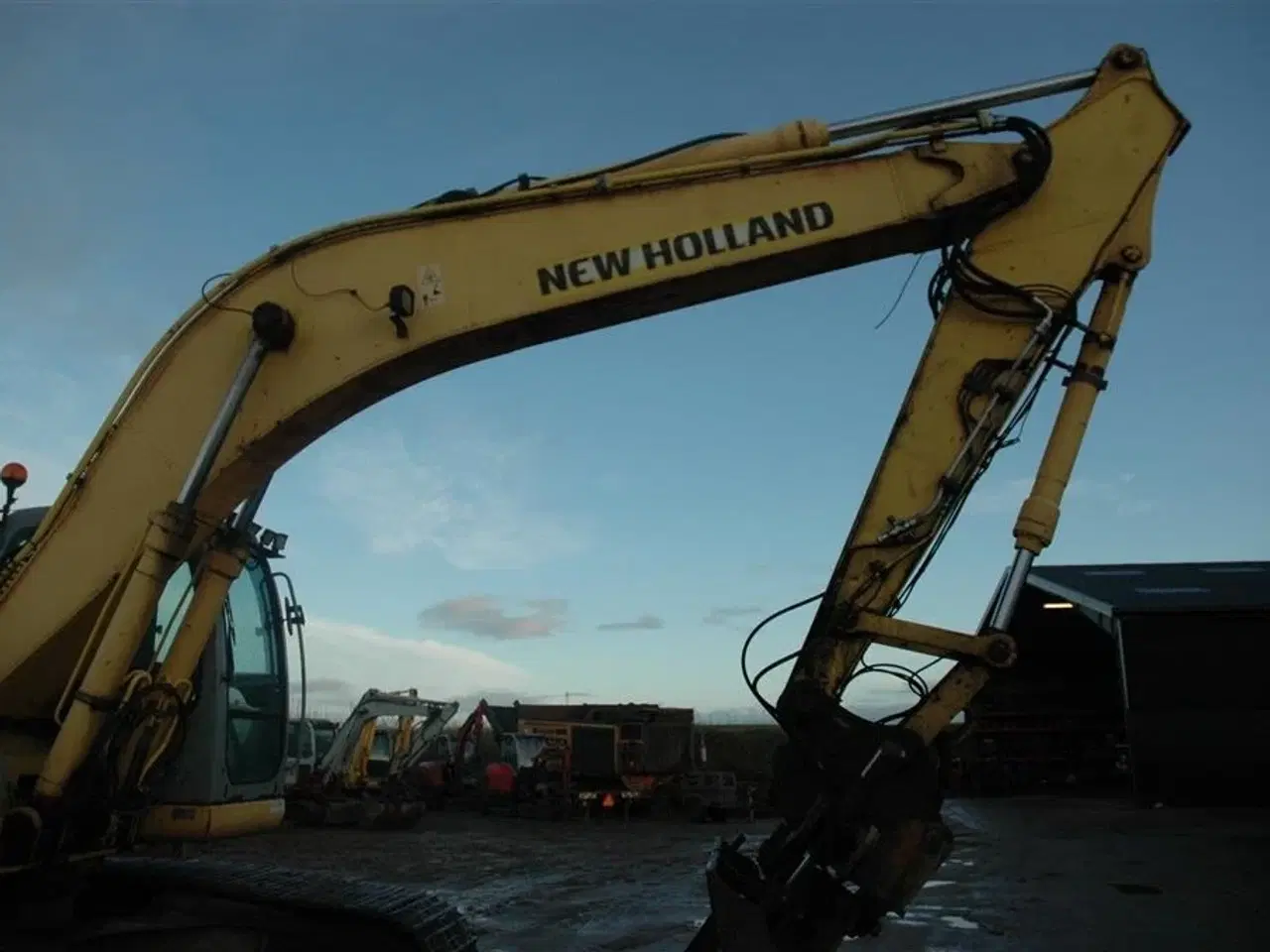 Billede 3 - New Holland E 265 LC