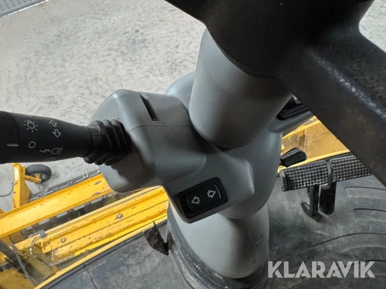Billede 11 - Mejetærsker New Holland CX880 321