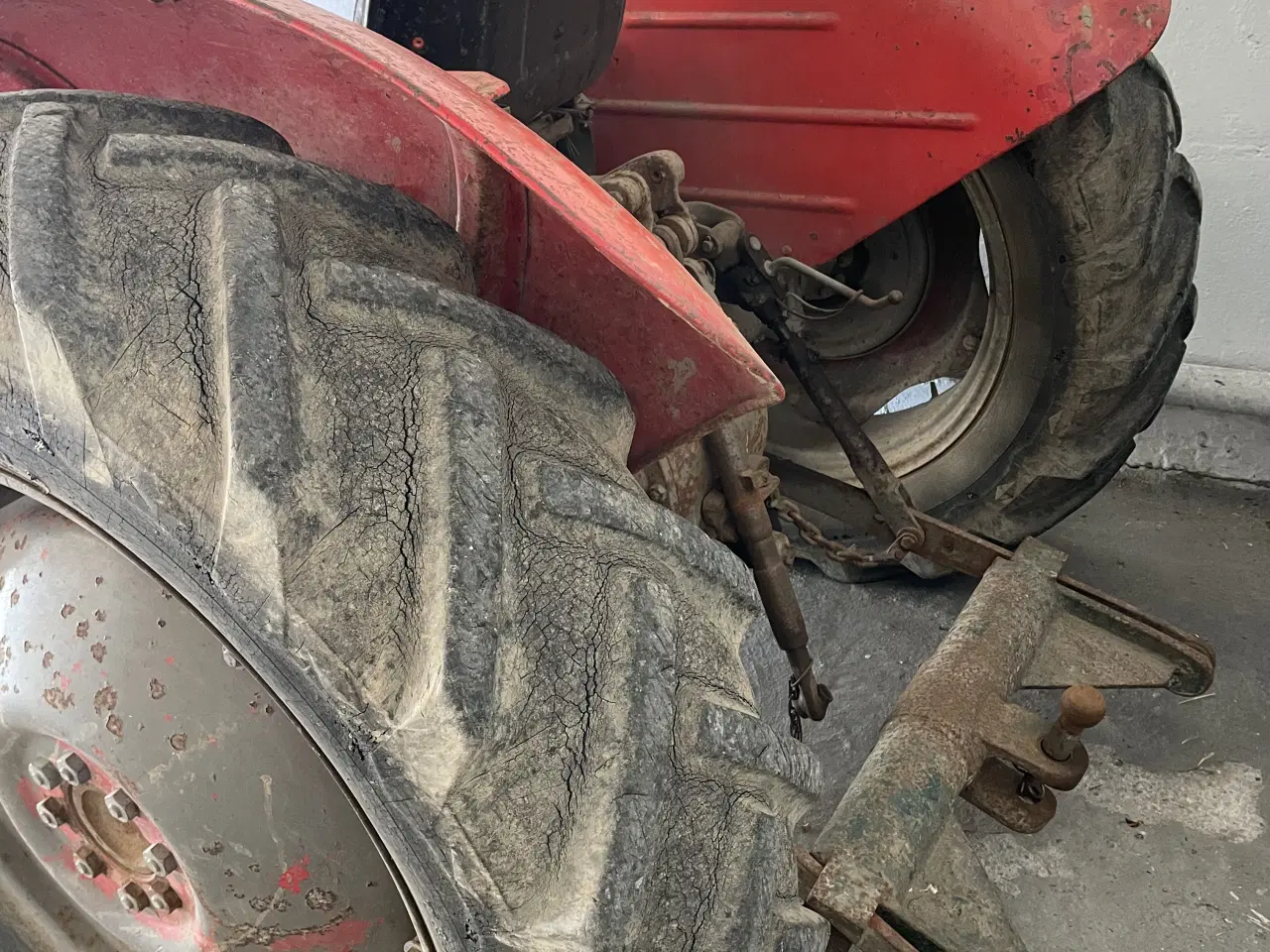 Billede 8 - Rød Massey Ferguson 135 - 1975 - Benzin