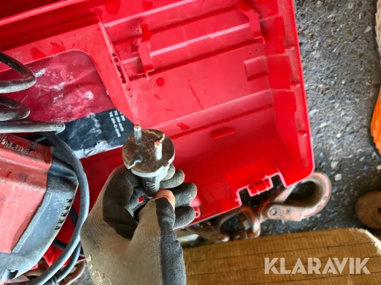 Billede 8 - Lot - borehammer, slampumpe, kædesav, stavvibratorer og kædeslæng - 1 palle