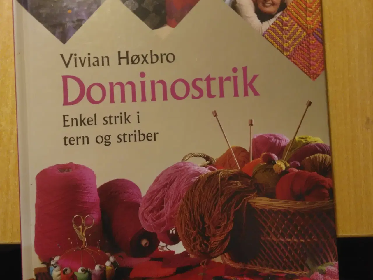 Billede 1 - Domino strik enkel strik i tern og striber 