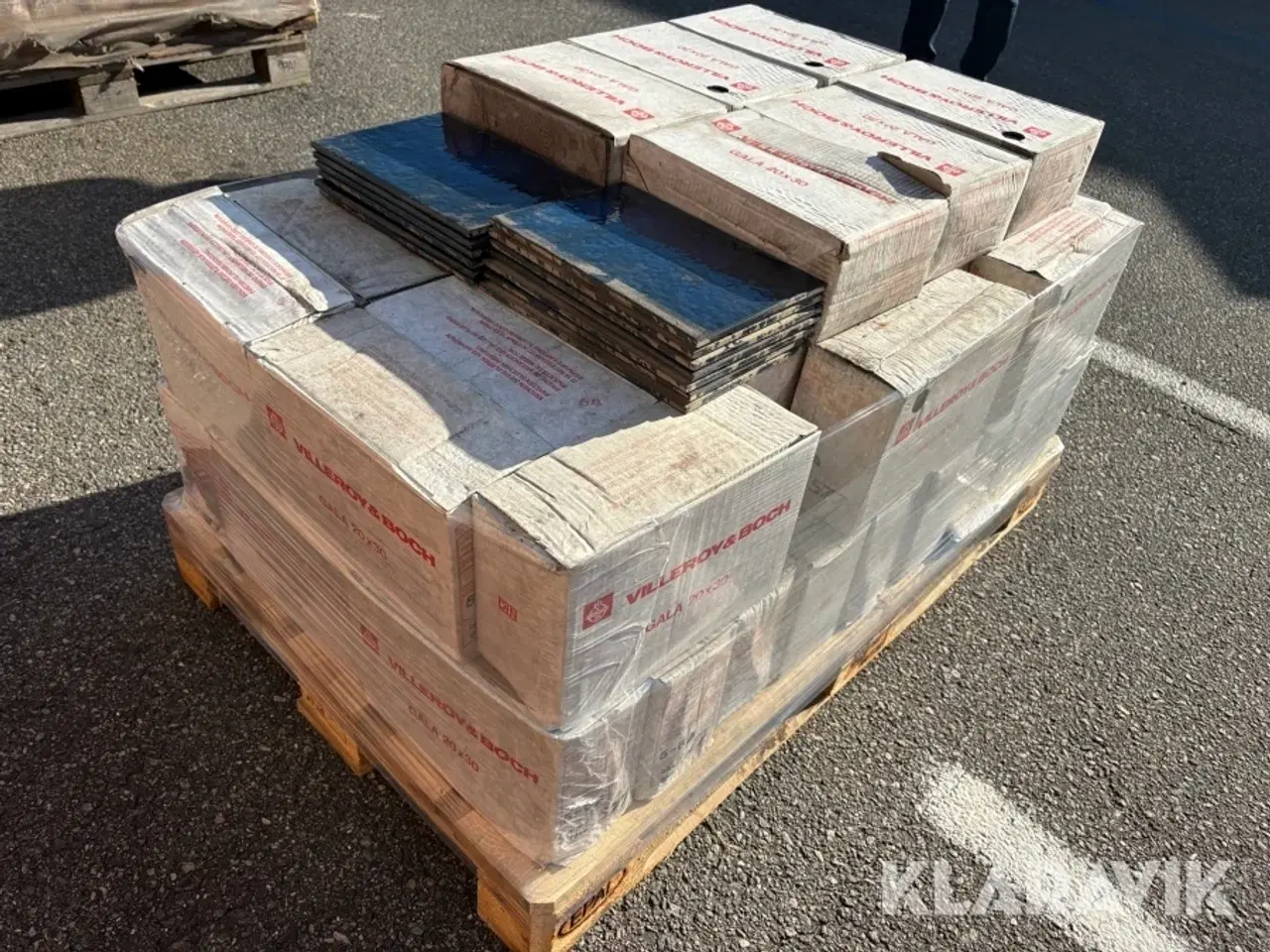 Billede 3 - Fliser V&B gala blå - 29,58 kvm