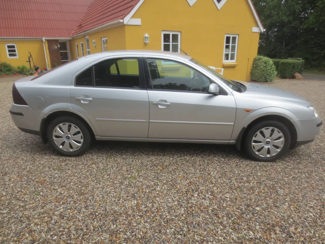 Billede 5 - Ford Mondeo 2.0 i 5 D. Skal synes. 