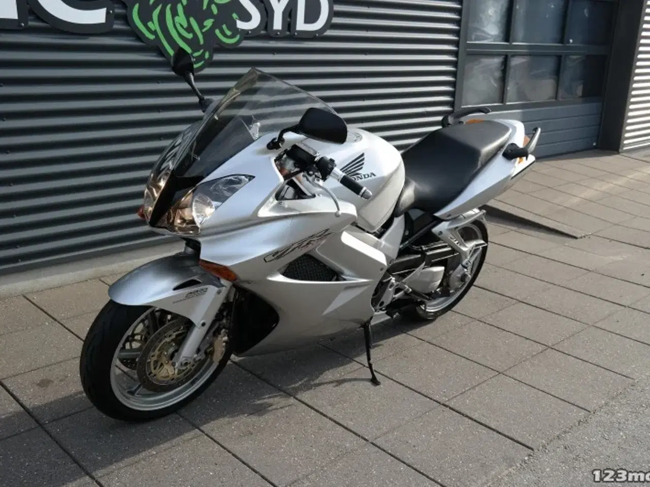 Billede 18 - Honda VFR 800 F MC-SYD       BYTTER GERNE