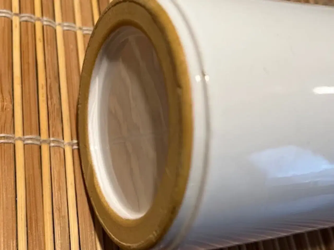 Billede 5 - Klassisk hvid keramikvase fra Grønland Egernsund