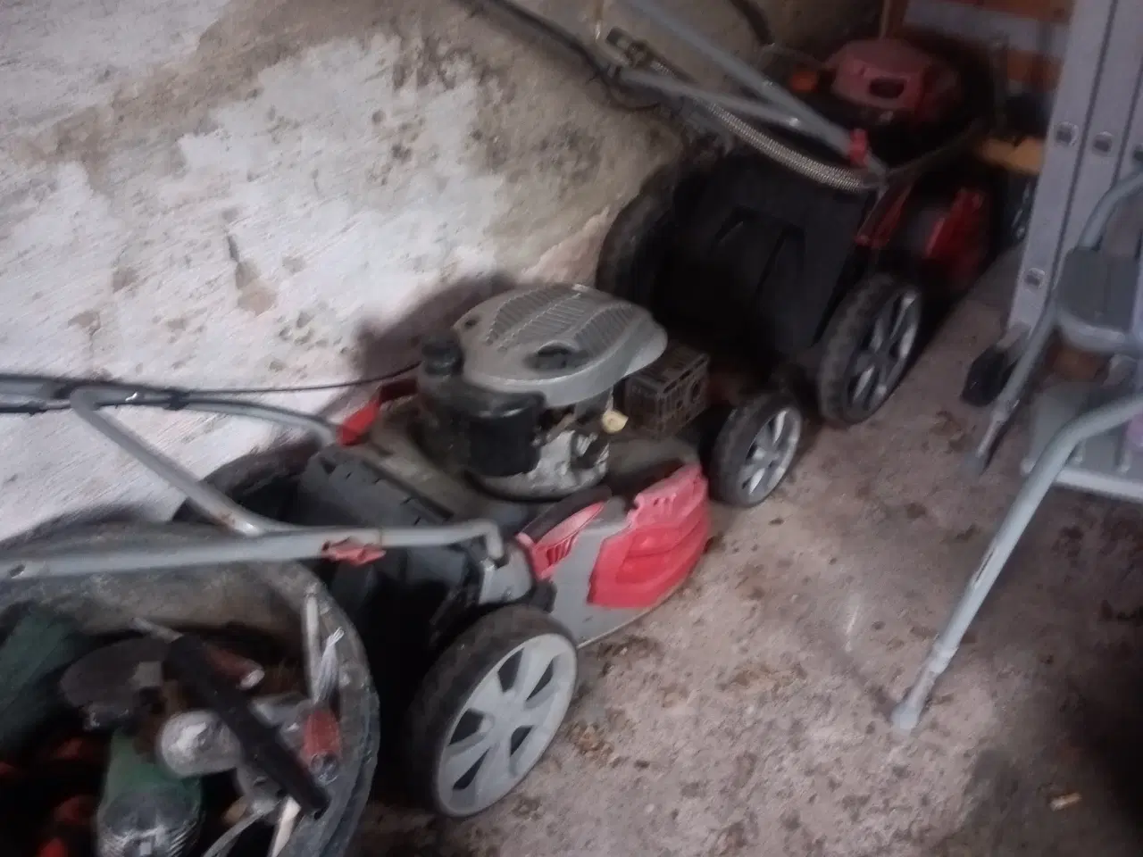 Billede 3 - 2 stk. plæneklippere.